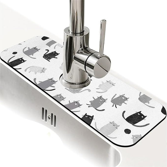 Kitchen Sink Splash Guard，Cute cartoon cat Faucet Mat Sink Gadgets-Super Absorbent Fast Drying Mat Drip Catcher for Kitchen, Bathroom,Sink Mat, Dish Drying Mat, Bathroom(15" X 5.5" )