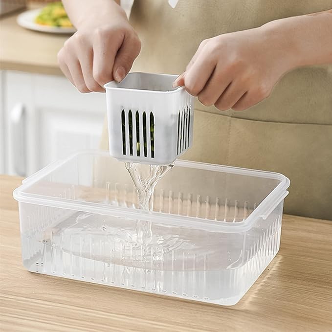 Jaugufiy Divided Veggie Tray with Lid Snackle Box Charcuterie Container Food Storage Containers with Airtight Lids，Refrigerator Food Prep Containers Food Storage Box Fruit Storage Organizer
