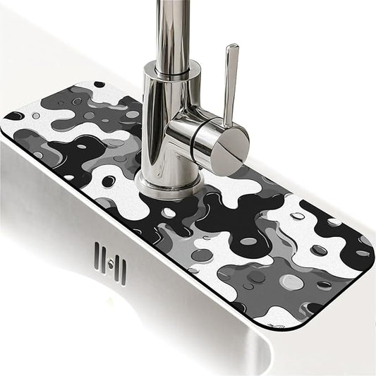 Kitchen Sink Splash Guard，Grey and white camouflage Faucet Mat Sink Gadgets-Super Absorbent Fast Drying Mat Drip Catcher for Kitchen, Bathroom,Sink Mat, Dish Drying Mat, Bathroom(15" X 5.5" )