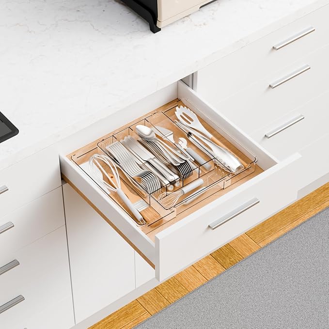 Yieach Clear Expandable Silverware Drawer Organizer,9.4-15.6In Adjustable Silverware Tray for Drawer,Plastic Kitchen Utensil Drawer Organizer for Cutlery,Flatware Organizers and Fork and Spoon Holder