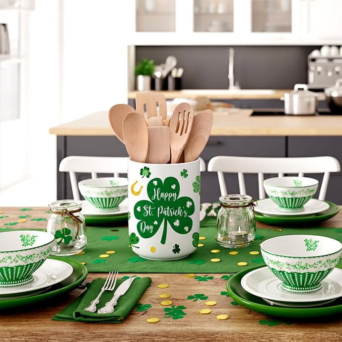 Qinyoung 6.3'' St. Patrick's Day Ceramic Utensil Holder Kitchen Decoration Irish Shamrock Decoration Spring St. Patrick's Green Utensil Holder Shamrock Utensils Crock for Farmhouse Indoor Kitchen Gift