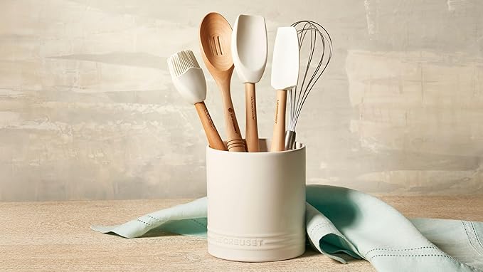 Le Creuset Stoneware Signature Straight Wall Utensil Crock, 1 qt., Artichaut