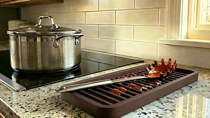 Happitasa Silicone Kitchen Sink Organizer Tray, Sponge Holder and Countertop Protector | Bathroom and Kitchen Soap Dish and Dispenser Tray (Sand Dollar, 9"x3.5", 5.6 Ounces)