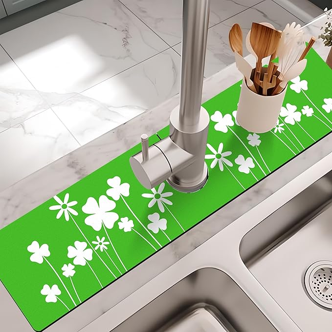 St Patrick's Day Splash Mat-Green Shamrock Super Absorbent Diatomite, Non-Slip & Fast Drying for Kitchen Sink 1 PC (23.5" X 5.5" )